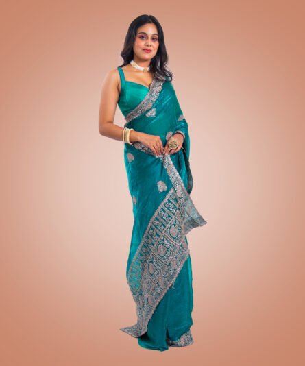 Classic Pine Green Chiffon Saree with a Flowing Drape - Image 6