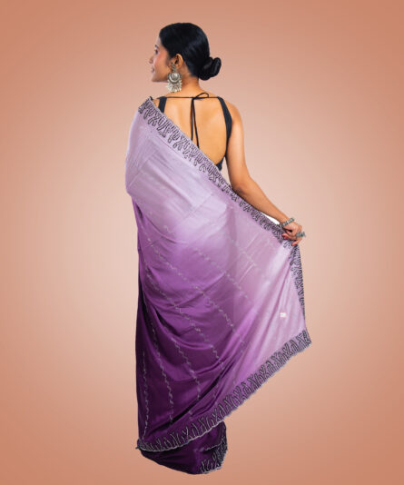 Kayaaz Women's Georgette Pastel Purple Saree  With Unstitched Blouse Piece - Image 2