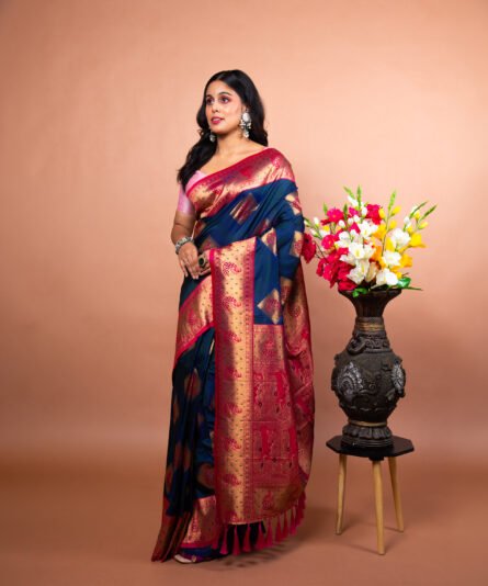 Kayaaz Women's Silk Navy blue Saree  With Unstitched Blouse Piece - Image 4
