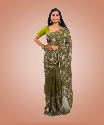 Kayaaz Women's Georgette Moss Green  Saree  With Unstitched Blouse Piece - Image 3