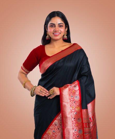 Kayaaz Women's Silk Black  Saree  With Unstitched Blouse Piece - Image 6